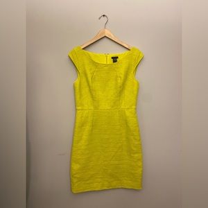 Ann Taylor 2 Lime Green Women's Solid Texture Short Sleeve Dress.